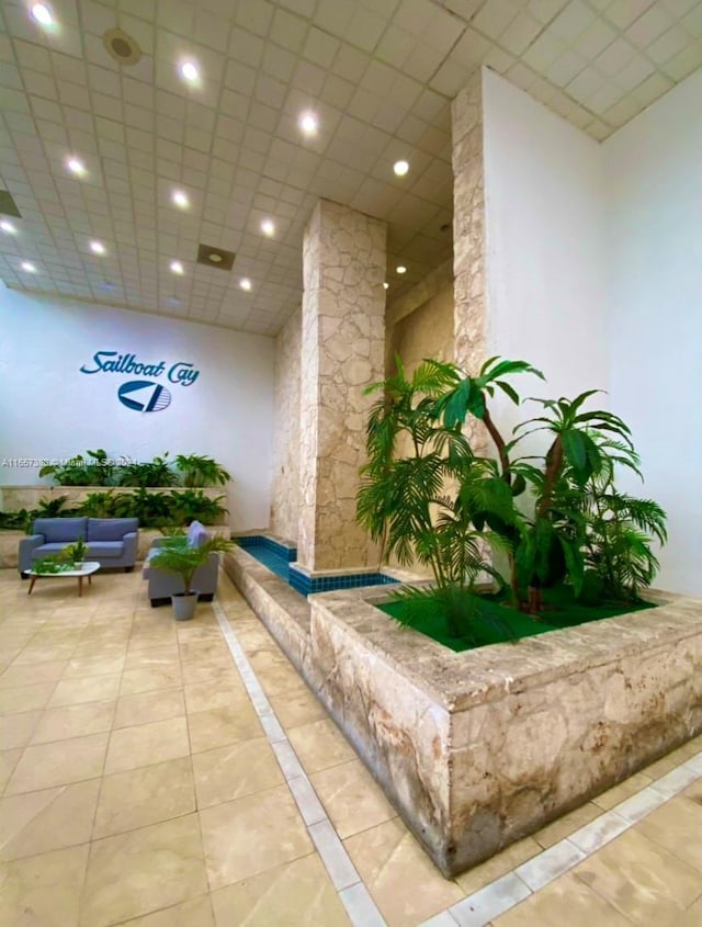 13499 Biscayne Blvd Unit 1507, North Miami, FL 33181 - reception area with recessed lighting