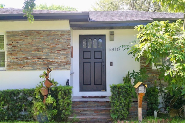 view of property entrance