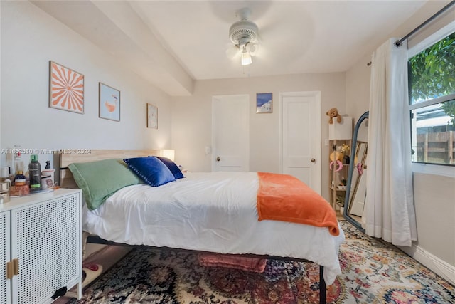 bedroom featuring ceiling fan