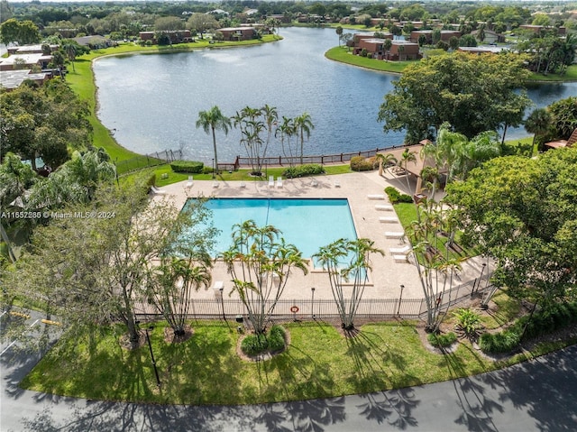 bird's eye view featuring a water view