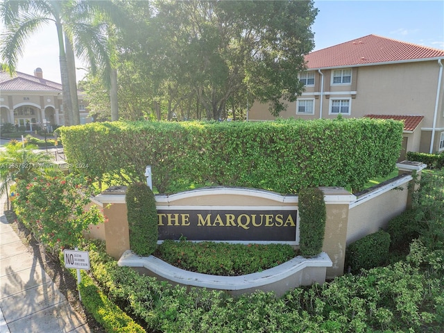 view of community / neighborhood sign