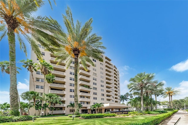 90 Edgewater Dr Unit 501, Coral Gables, FL 33133 - view of apartment building / complex