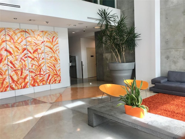 234 NE 3rd St Unit 204, Miami, FL 33132 - lobby featuring a towering ceiling