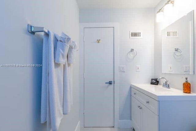 bathroom with vanity