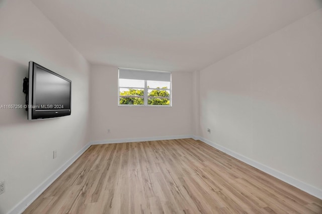 empty room featuring light hardwood / wood-style flooring