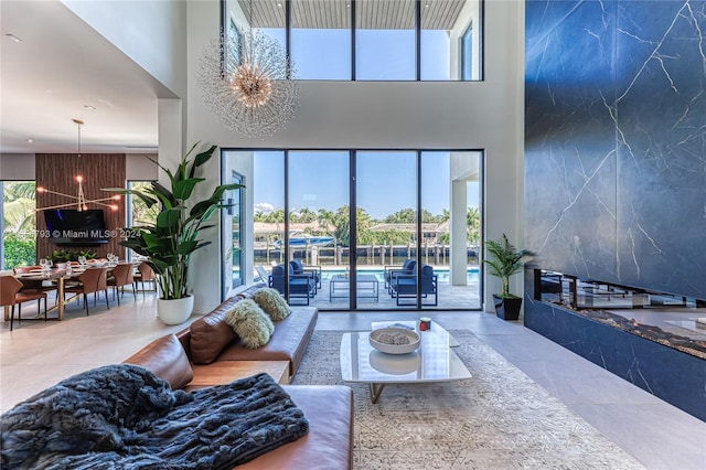 living room with an inviting chandelier