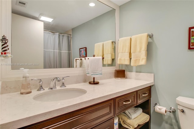 washroom with cabinets and washing machine and dryer