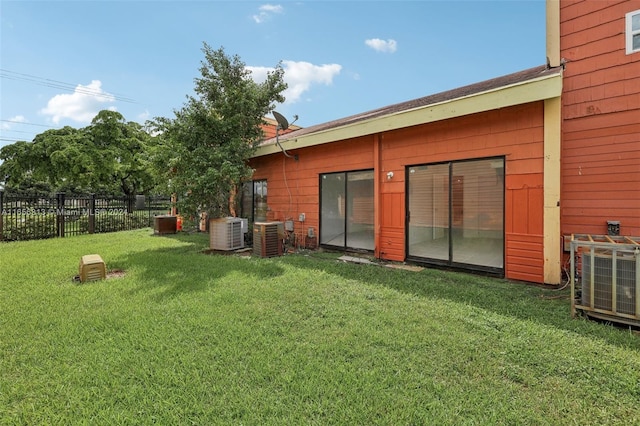 view of yard featuring cooling unit