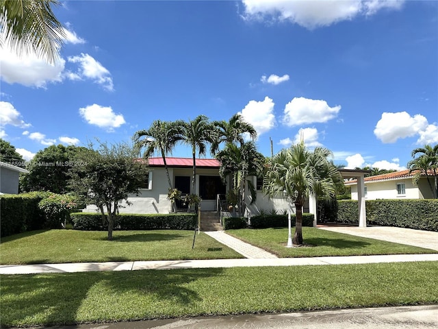 view of front of house with a front yard