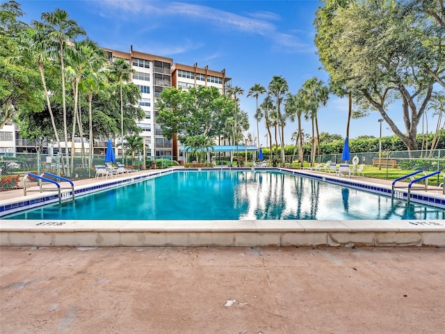 900 Saint Charles Pl Unit 718, Pembroke Pines, FL 33026 - view of community pool