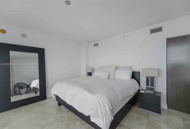 665 NE 25th St Unit 1704, Miami, FL 33137 - view of bedroom