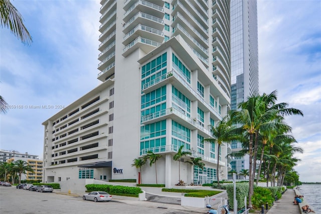 665 NE 25th St Unit 1704, Miami, FL 33137 - view of building exterior