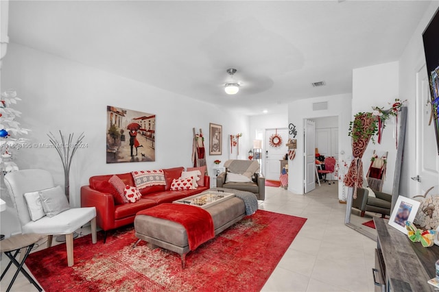 living room featuring ceiling fan