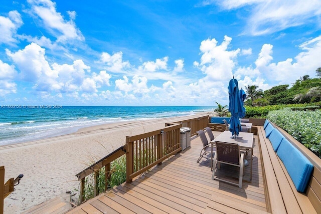 Listing photo 3 for 1147 Hillsboro Mile Unit 405, Hillsboro Beach FL 33062