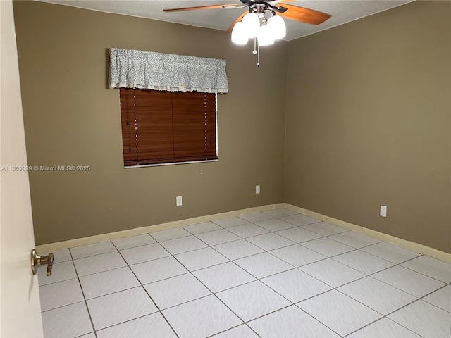 empty room with ceiling fan