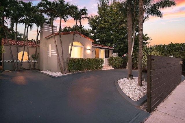 view of mediterranean / spanish-style house