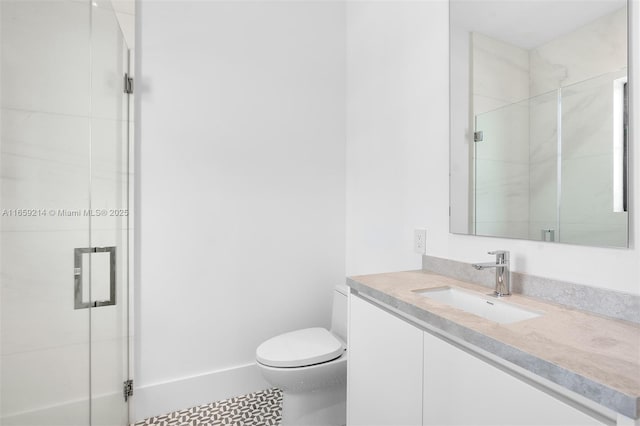 7001 SW 71st Ave, Miami, FL 33143 - bathroom with a shower stall, toilet, and vanity
