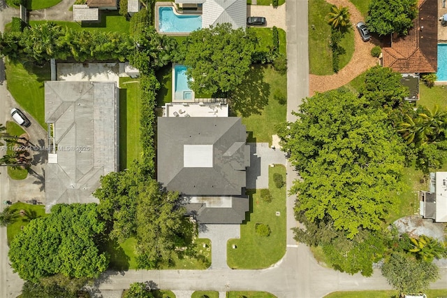 7001 SW 71st Ave, Miami, FL 33143 - bird's eye view of a pool area