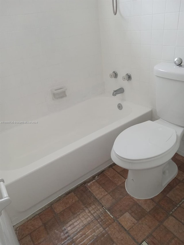 1230 W 54th St Unit 216A, Hialeah, FL 33012 - bathroom with toilet and shower / tub combination