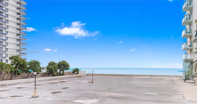 3801 S Ocean Dr Unit 2Z, Hollywood, FL 33019 - surrounding community featuring a water view