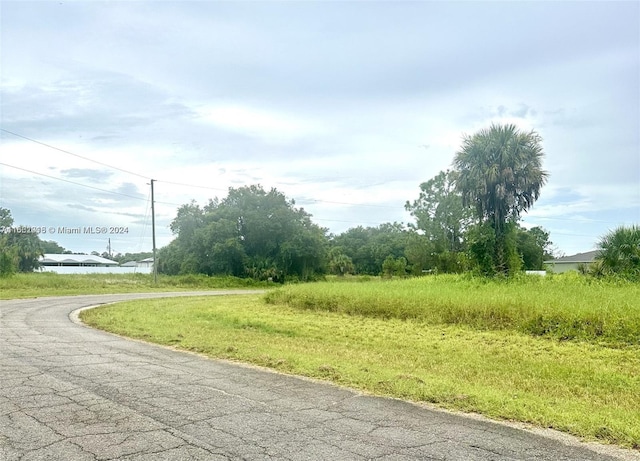 Jabara Cir, LaBelle, FL 33935 - photo 3