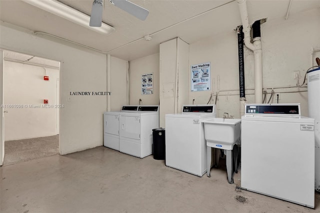 clothes washing area with ceiling fan, sink, and washer and dryer