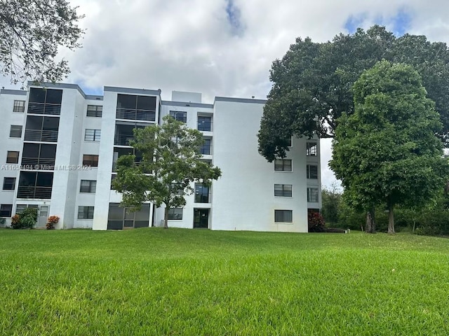 view of building exterior