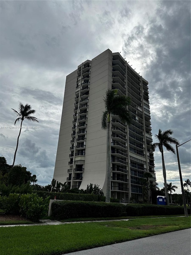 view of building exterior