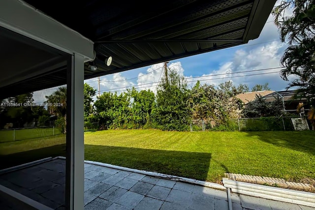 view of yard with a patio