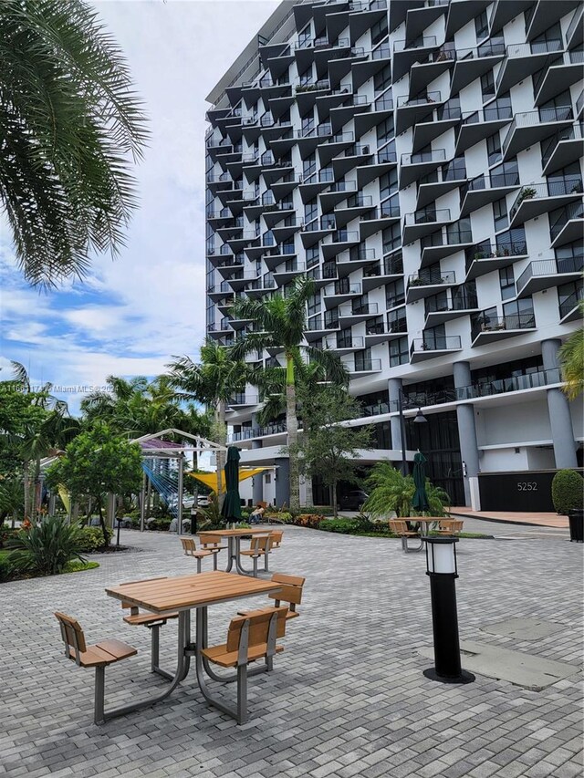 5252 NW 85th Ave Unit 1601, Doral, FL 33166 - photo 2