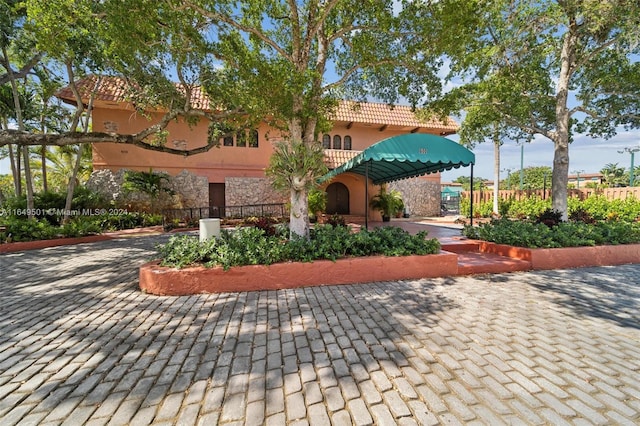 620 Tennis Club Dr Unit 111, Fort Lauderdale, FL 33311 - view of home's community featuring fence