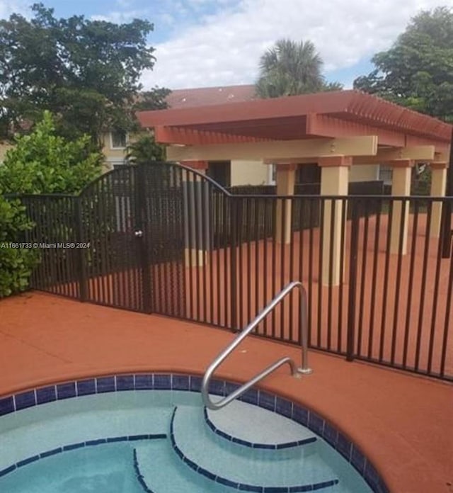 view of swimming pool