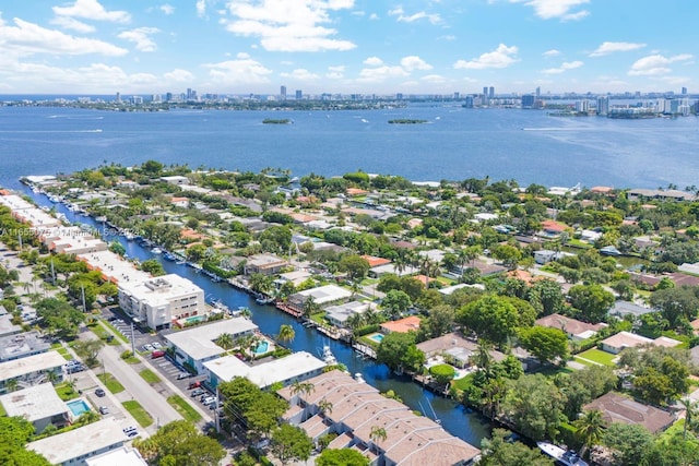 bird's eye view with a water view