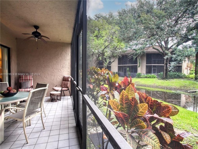 balcony featuring ceiling fan