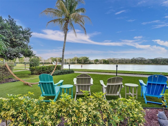 view of yard with a water view