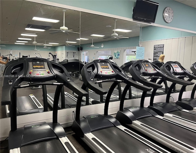 gym featuring ceiling fan