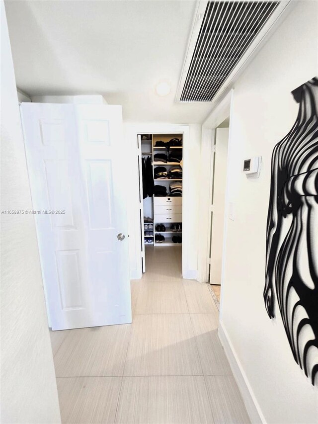 5600 Collins Ave Unit 15B, Miami Beach, FL 33140 - hall with baseboards