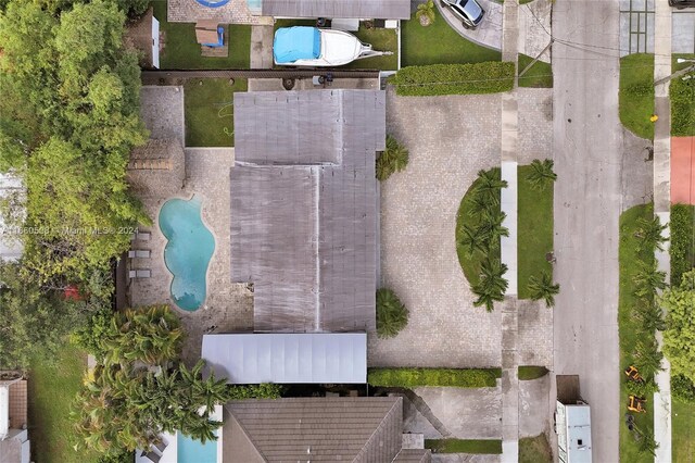 1910 N Hibiscus Dr, North Miami, FL 33181 - photo 5