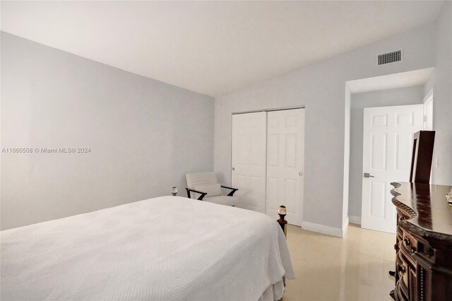1910 N Hibiscus Dr, North Miami, FL 33181 - photo 30