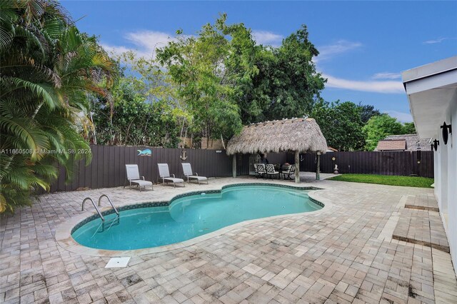 1910 N Hibiscus Dr, North Miami, FL 33181 - photo 40
