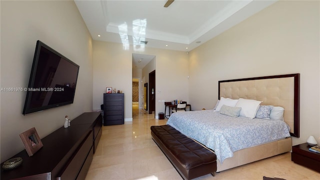 bedroom featuring ceiling fan