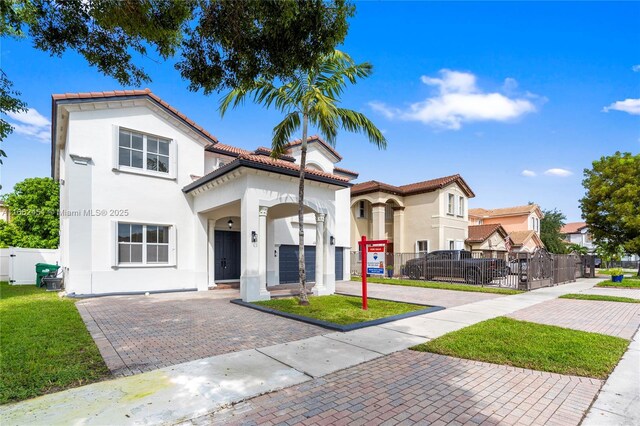 view of mediterranean / spanish-style home