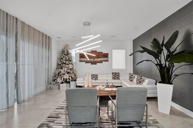 dining room with a notable chandelier