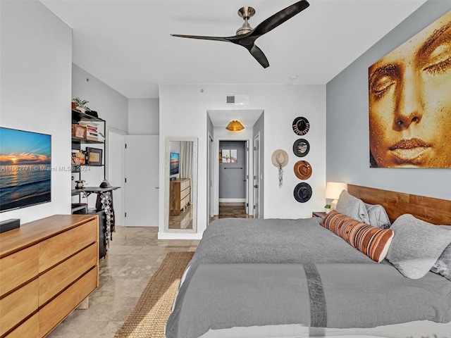 bedroom featuring ceiling fan