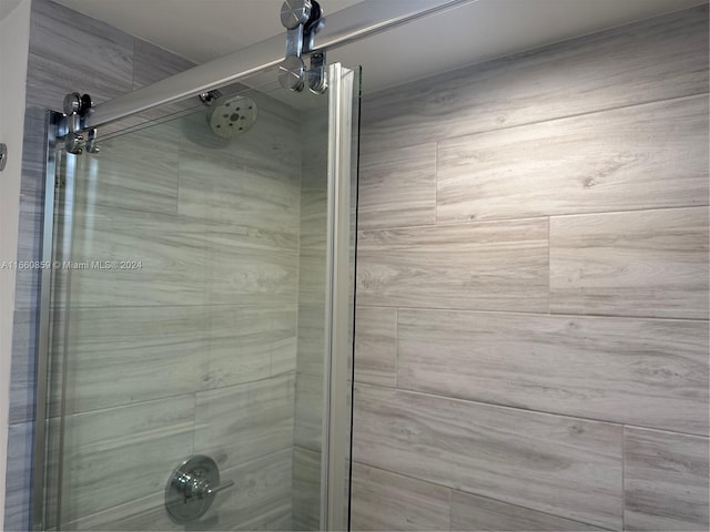 room details with an enclosed shower