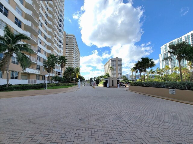 1980 S Ocean Dr Unit 2C, Hallandale Beach, FL 33009 - view of home's community