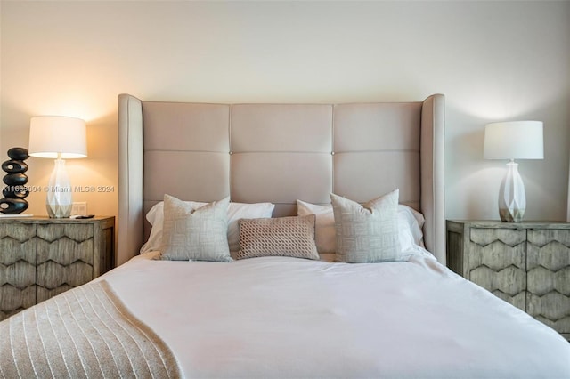 2112 NE 17th Ave, Wilton Manors, FL 33305 - view of bedroom