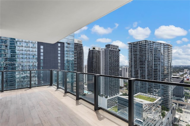 68 SE 6th St Unit 3102, Miami, FL 33131 - balcony featuring a view of city