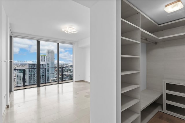 68 SE 6th St Unit 3102, Miami, FL 33131 - view of walk in closet