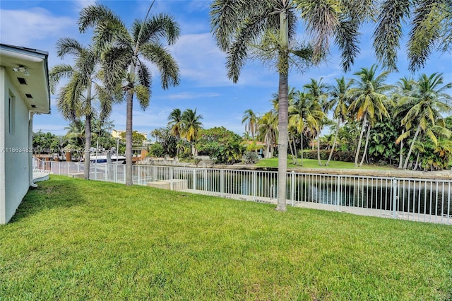 view of yard featuring a water view